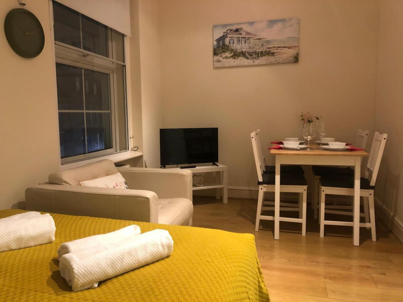 Bright And Cozy Entire Flat Near Euston Station And Ucl Hospital Londra