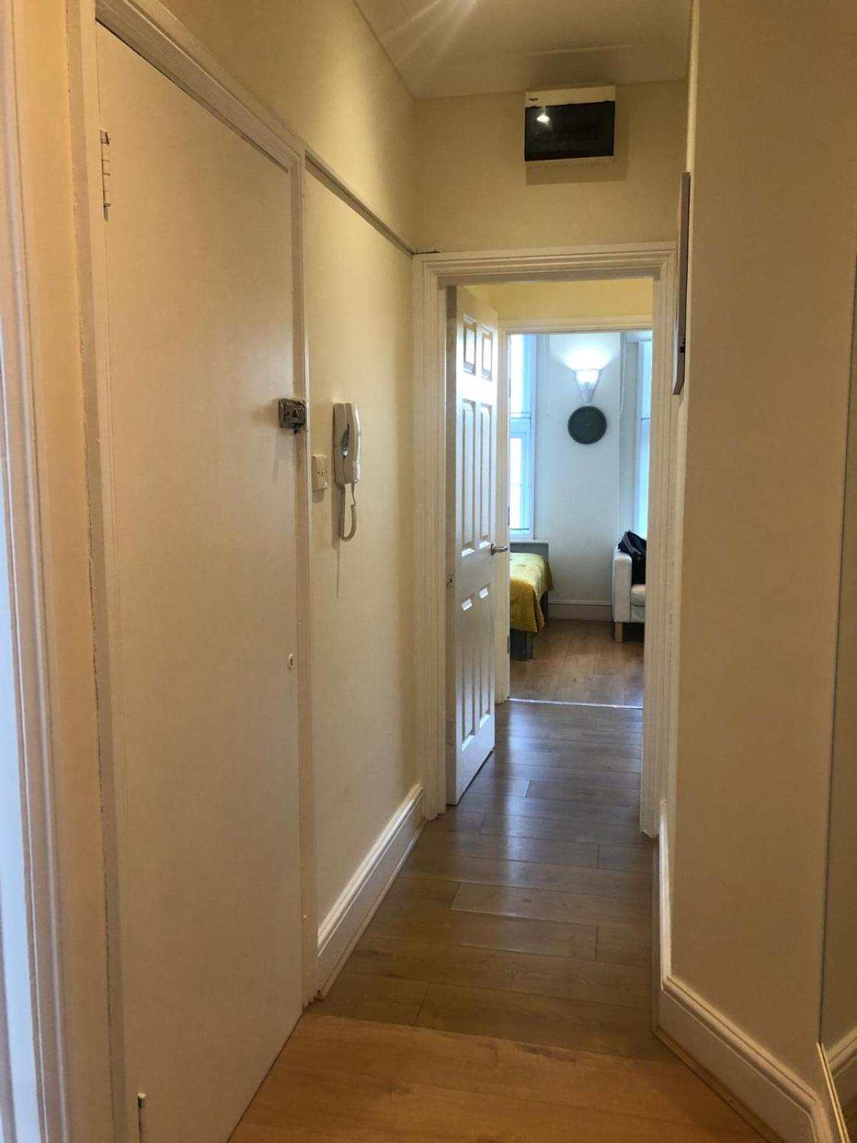 Bright And Cozy Entire Flat Near Euston Station And Ucl Hospital Londra